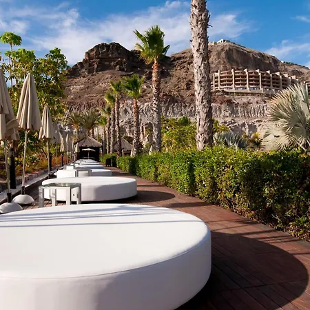 Tauro Golf Tranquility Meets Luxury Tauro Private Pool Whirlpool Bath Golf Course Views Close To Beaches Βίλα *